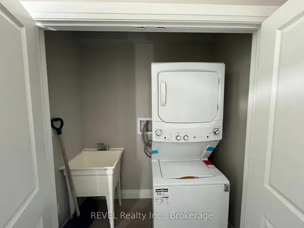 16 KEYSTONE TRL, Welland, ON L3B 0N8