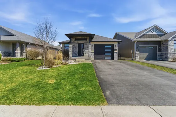 9 Granite DR, Belleville, ON K8P 0C6