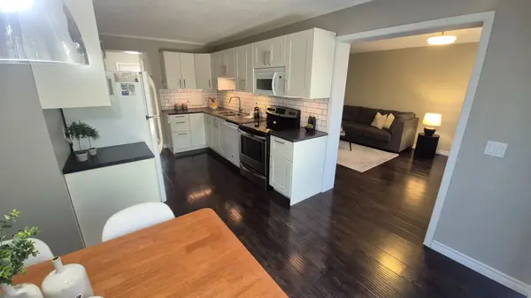 121 University AVE E #22, Waterloo, ON N2J 4J1