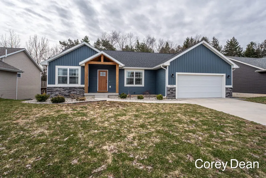 6286 Parker ST, Allendale Twp, MI 49401