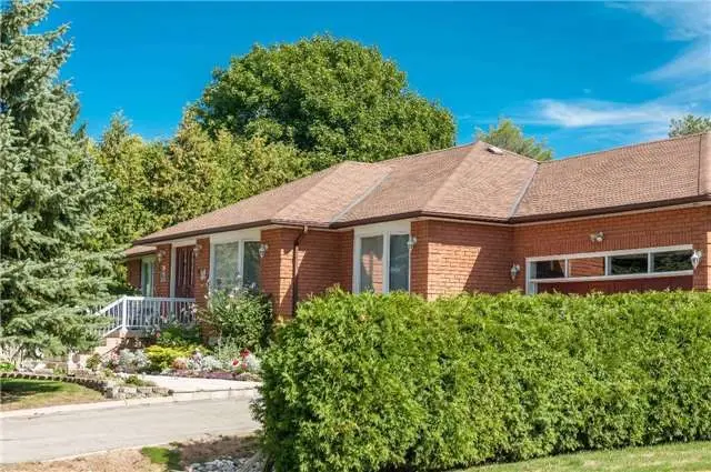 19 Schomberg RD, Richmond Hill, ON L4E 2T7