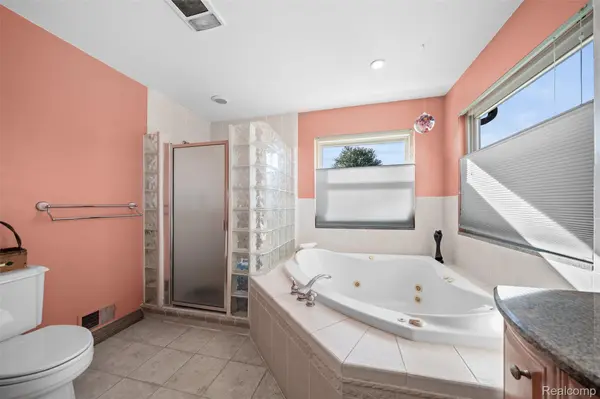 7214 Cardinal ST, Clay Township, MI 48001