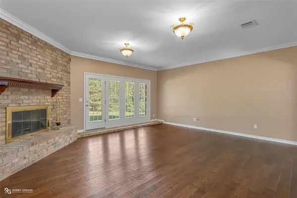 8350 Jefferson Paige Road, Shreveport, LA 71119