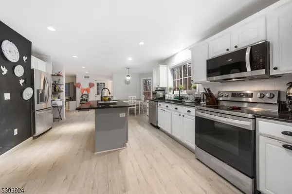 123 Vail Rd, Knowlton Twp., NJ 07832