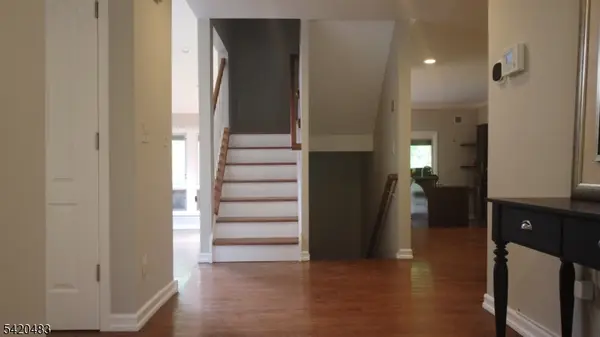 220 Butternut Dr, Wayne Twp., NJ 07470