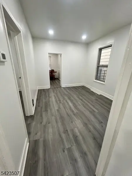 525 Franklin St, Elizabeth City, NJ 07206