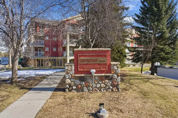 22 Richard PL SW #430, Calgary, AB T3E 7N6