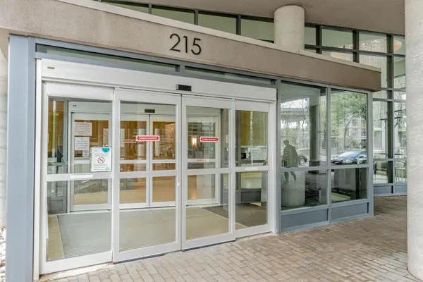 215 Fort York BLVD #1611, Toronto C01, ON M5V 4A2