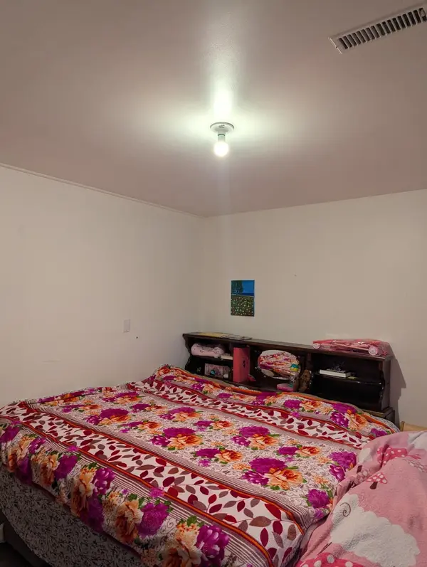 19 Schomberg RD, Richmond Hill, ON L4E 2T7