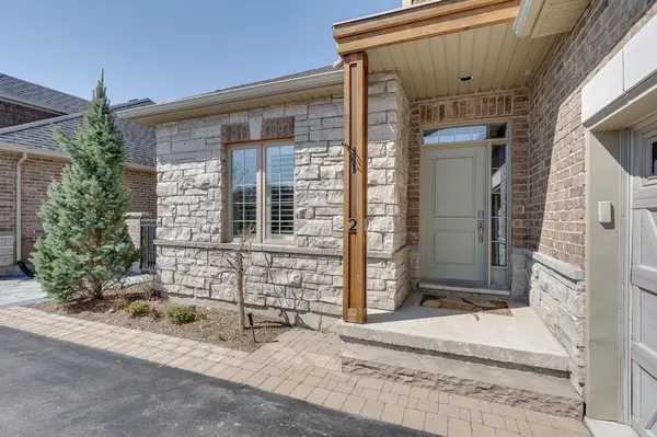 3 Reddington DR #2, Caledon, ON L7E 4C4