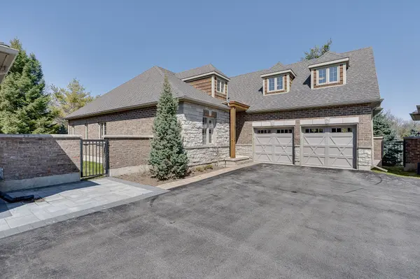 3 Reddington DR #2, Caledon, ON L7E 4C4