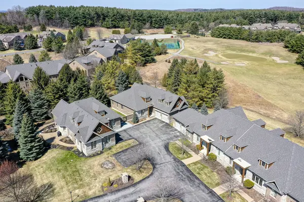 3 Reddington DR #2, Caledon, ON L7E 4C4