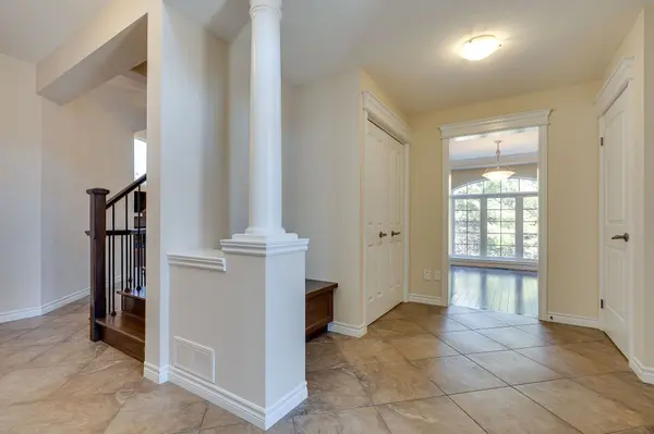 3 Reddington DR #2, Caledon, ON L7E 4C4