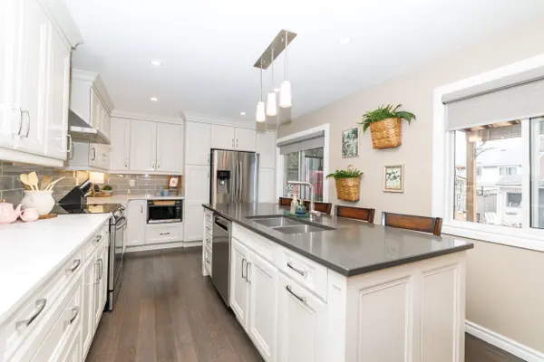 10 Bascary CRES, St. Catharines, ON L2S 3M7