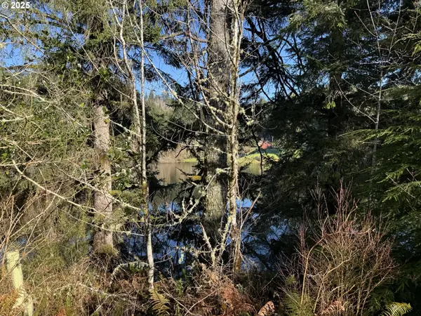 5 HILLTOP DR #1403, Lakeside, OR 97449