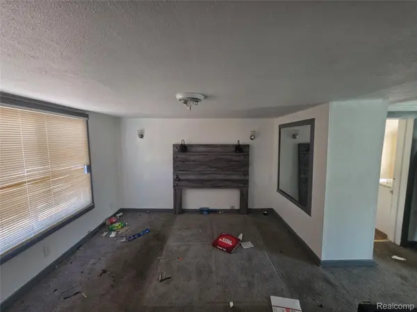 11700 Forrer ST, Detroit, MI 48227