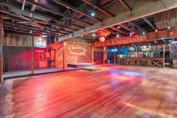 3121 N Main Street, Cleburne, TX 76033