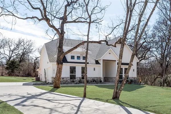 2017 Shady Creek Crossing, Azle, TX 76020