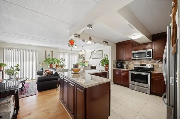 10815 Seaview AVE #40C, Brooklyn, NY 11236