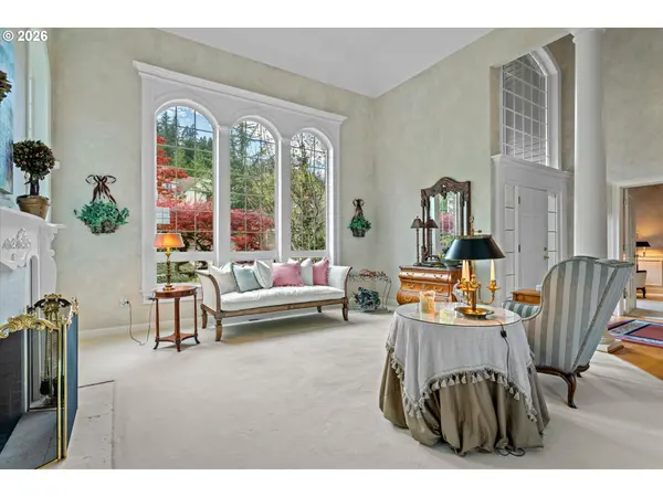 2328 OAKHURST LN, Lake Oswego, OR 97034