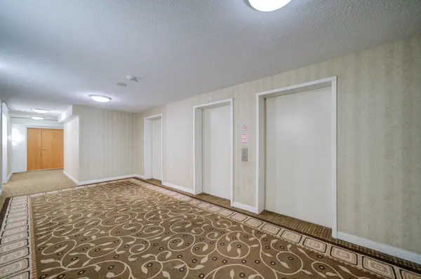 9015 Leslie ST #Lph11, Richmond Hill, ON L4B 3B6