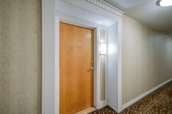 9015 Leslie ST #Lph11, Richmond Hill, ON L4B 3B6