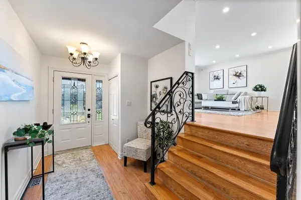 130 Carsbrooke RD, Toronto W08, ON M9C 3C8