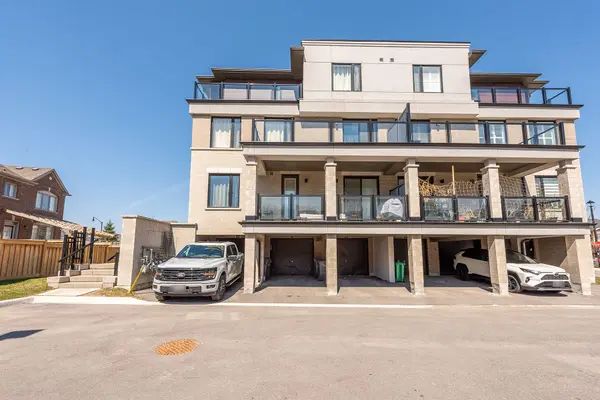 10 Knotsberry CIR #3, Brampton, ON L6Y 6G1