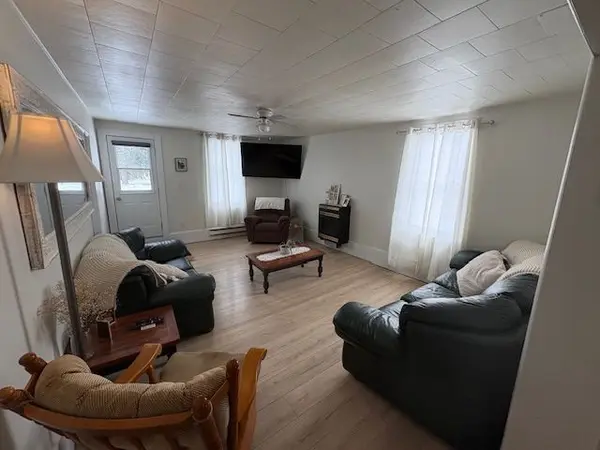 269 RICHMOND ST, North Middlesex, ON N0M 2K0