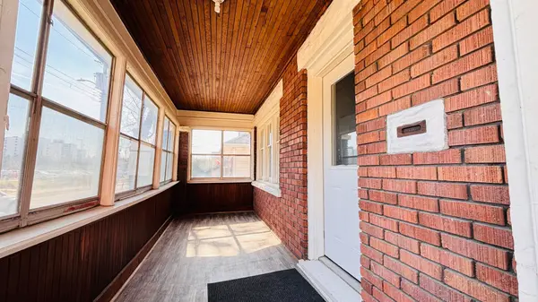 138 GLASGOW ST, Kitchener, ON N2G 2G9