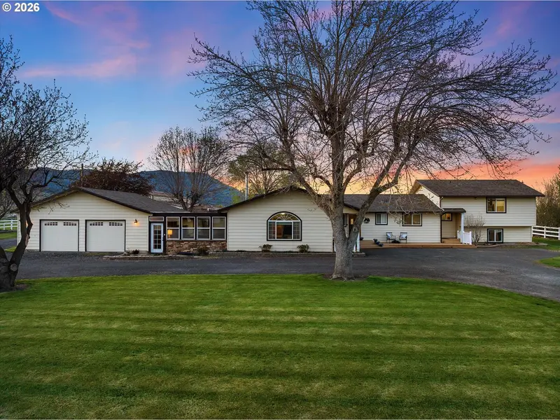 62839 Fruitdale LN, La Grande, OR 97850