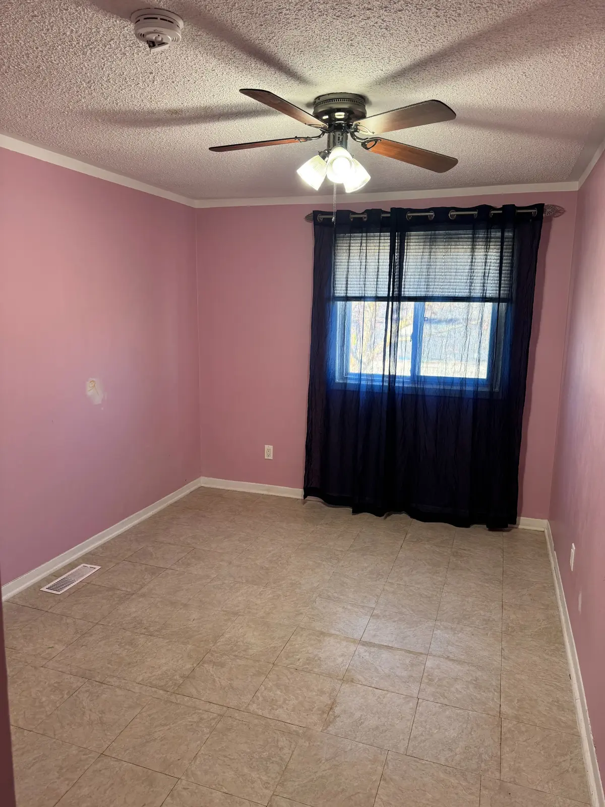 7610 Anaka DR, Mississauga, ON L4T 3H7