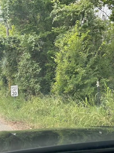 220 Williford Street, Fairfield, TX 75840