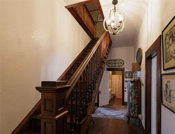 403 W Franklin Street, Alvord, TX 76225