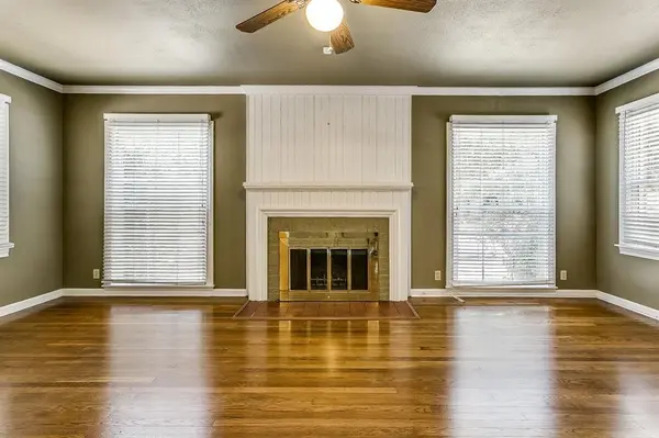 3245 Cockrell Avenue, Fort Worth, TX 76109