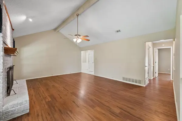 1536 Stratford Drive, Mansfield, TX 76063