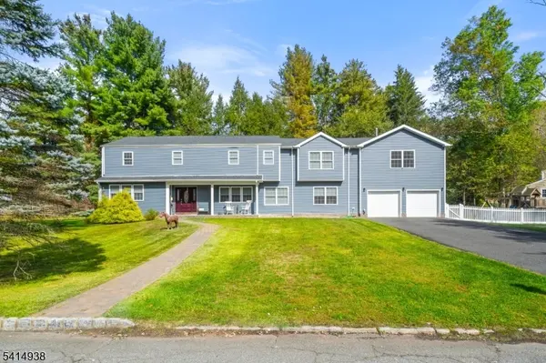 3 Neskell Dr, Bridgewater Twp., NJ 07920