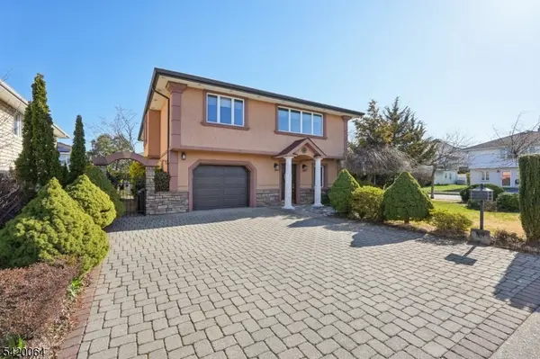 2 Ivy Ln, Wallington Boro, NJ 07057