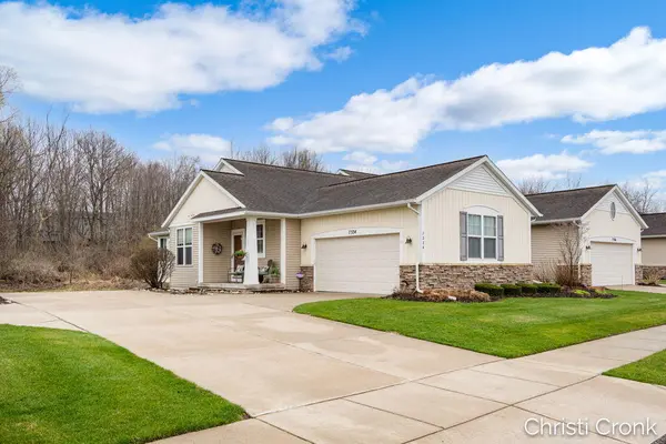 7334 Watermark DR, Allendale Twp, MI 49401