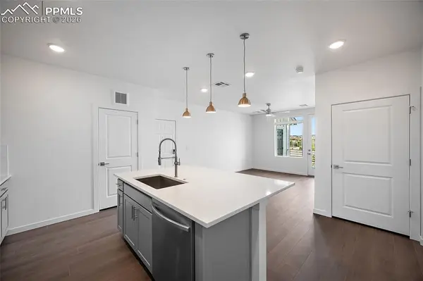 2232 Arikaree HTS #307, Colorado Springs, CO 80908