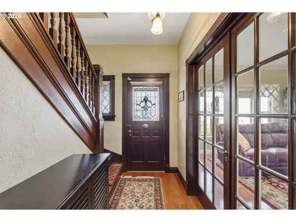 2139 MCPHERSON ST, North Bend, OR 97459