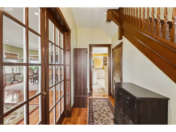 2139 MCPHERSON ST, North Bend, OR 97459