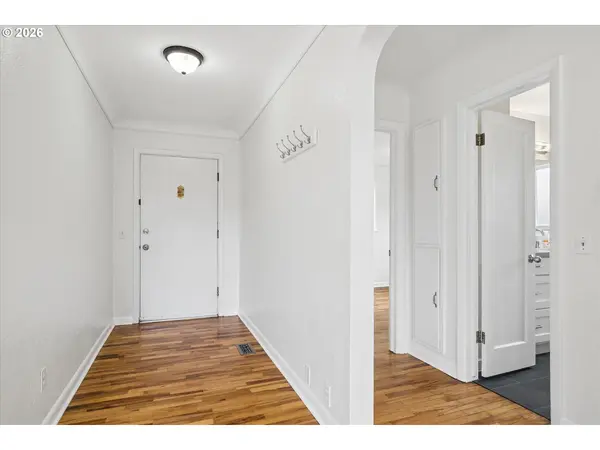 1901 MINDA DR, Eugene, OR 97401