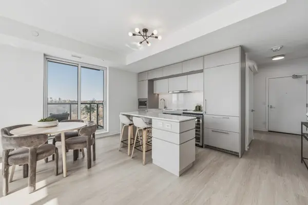 185 Alberta AVE #1001, Toronto C03, ON M6C 0A5