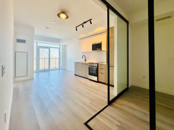 1635 Military TRL #326, Toronto E10, ON M1C 0G3