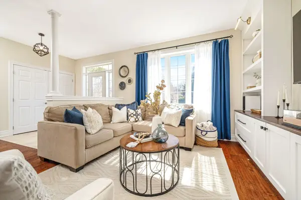 3 Beaver ST, Halton Hills, ON L7G 3P4