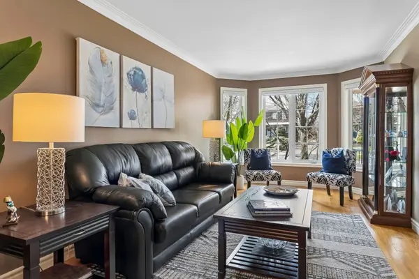 63 Wendell AVE, Toronto W04, ON M9N 3K8