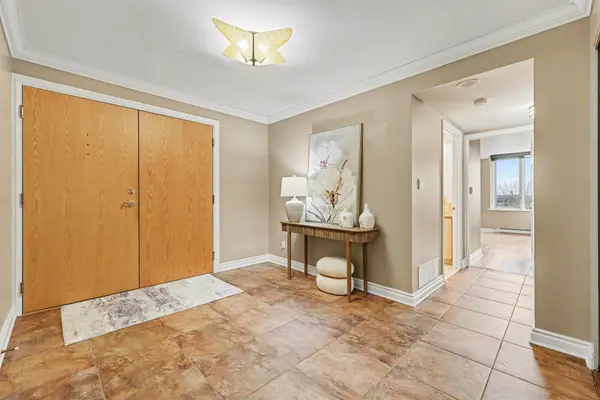 3105 Carling AVE #805, Crystal Bay - Rocky Point - Bayshore, ON K2H 5A6