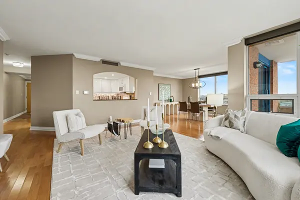 3105 Carling AVE #805, Crystal Bay - Rocky Point - Bayshore, ON K2H 5A6