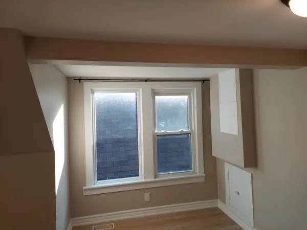 148 Gibson AVE #LOFT, Hamilton, ON L8L 6J8